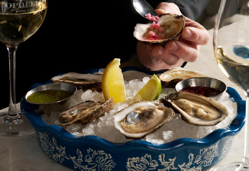 Assiette d'huîtres du restaurant Ophélie Terre et Mer, membre du programme Montre ton badge.